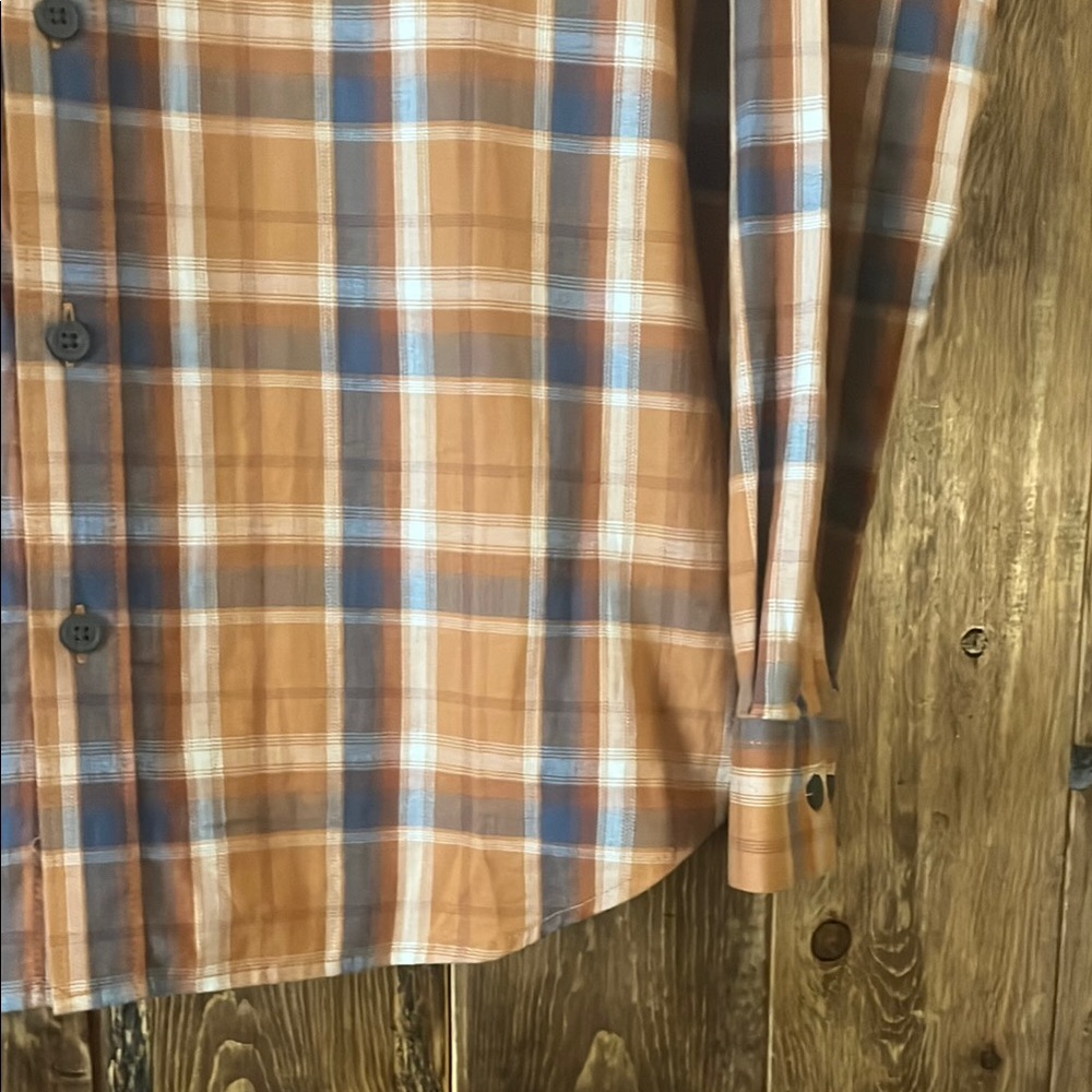 Columbia Orange and Gray Casual Button Down Shirt - Picture 6 of 10